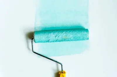 Peinture intérieure à Brie-sous-Mortagne — murs, plafonds et boiseries